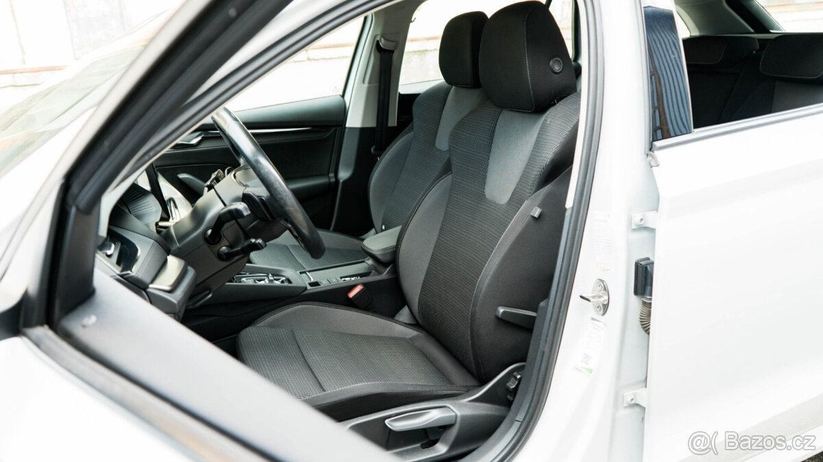 Škoda Octavia Combi 2.0 TDI Style A/T DSG - 8