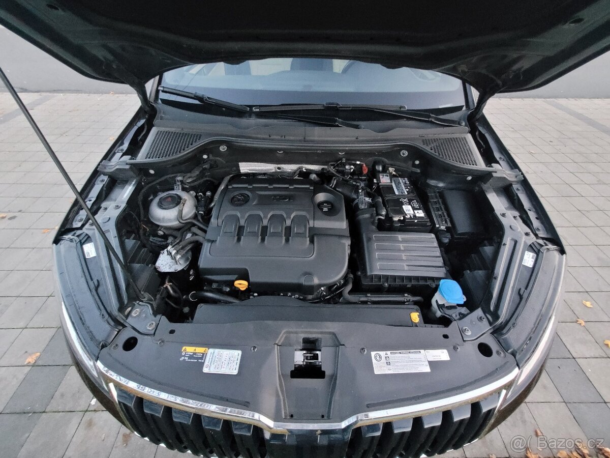 ŠKODA KAROQ STYLE+ VYHŘÍVANÉ SKLO - 8