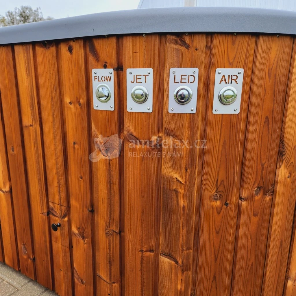 Koupací sud s hydromasážním a aeromasážním systémem - 8