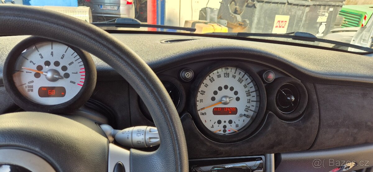 Mini Cooper RA 31.......1.6 66kw - 8