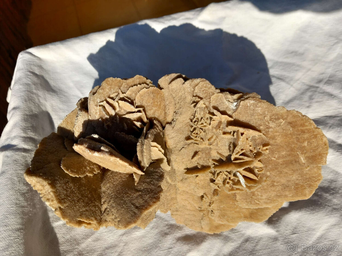 Minerál, nerost, sádrovec - pouštní růže - 8