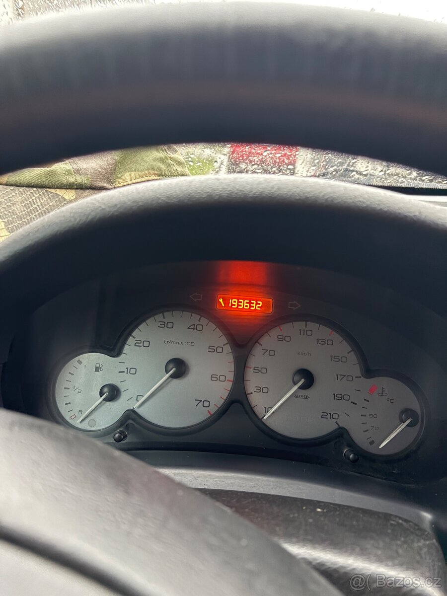 CITROËN BERLINGO 1.6 i 16V BENZÍN – KLIMA, TAŽNÉ - 8