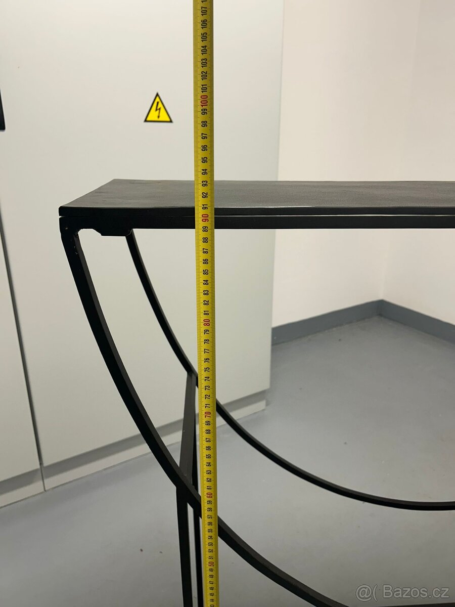 Konzolový stolek - 8