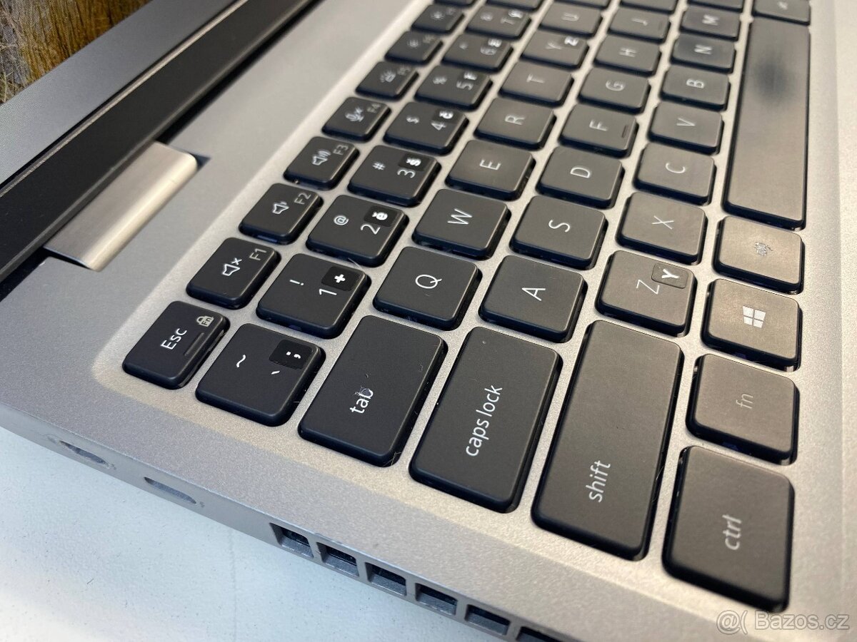 Dell Latitude 5520 15,6“/Intel Core i5-11.gen/SSD 256GB/RAM - 8