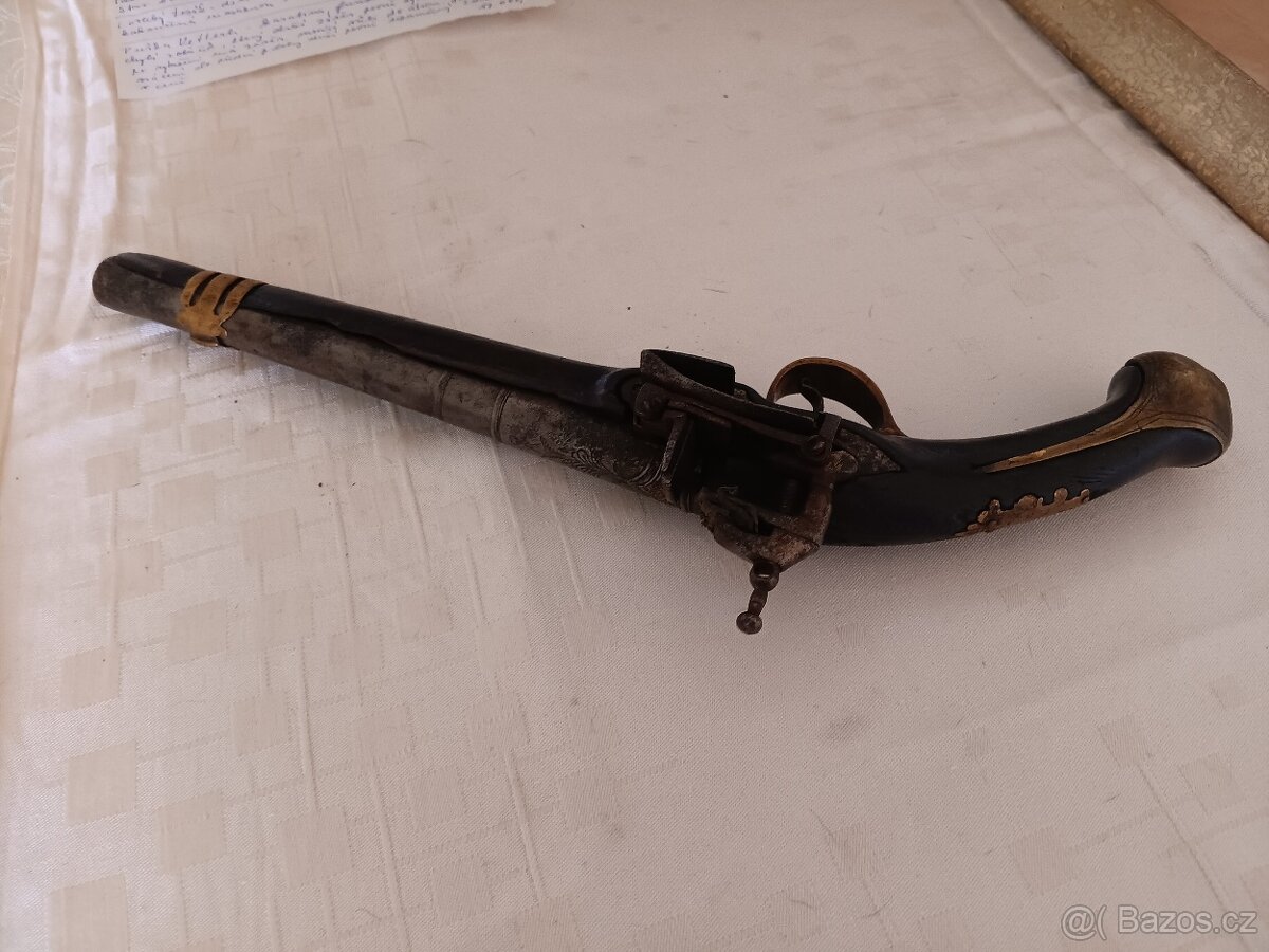 Křesadlová pistole - 8