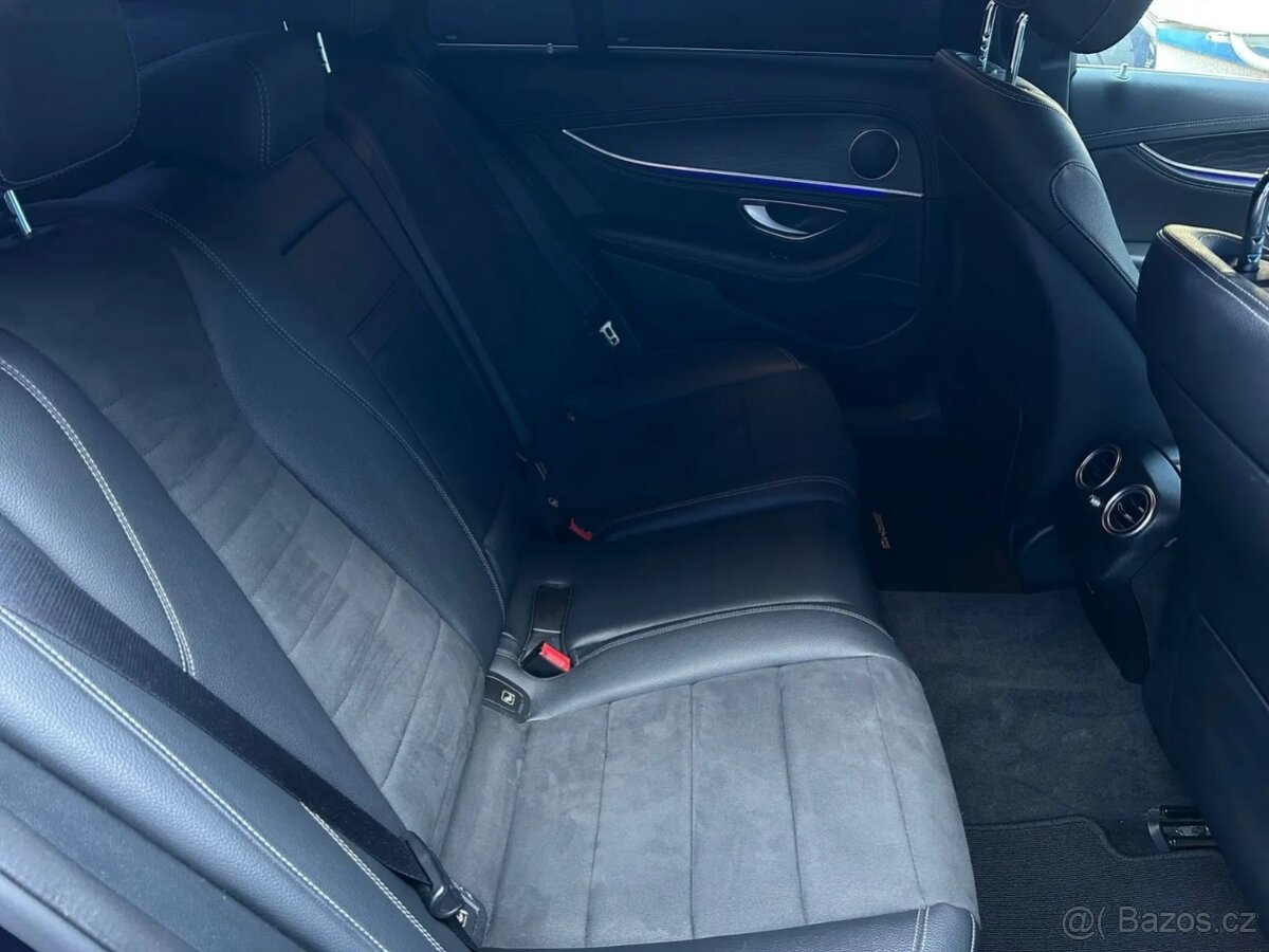 Mercedes-Benz Třídy E, 220d AMG 4MATIC, DPH - 8