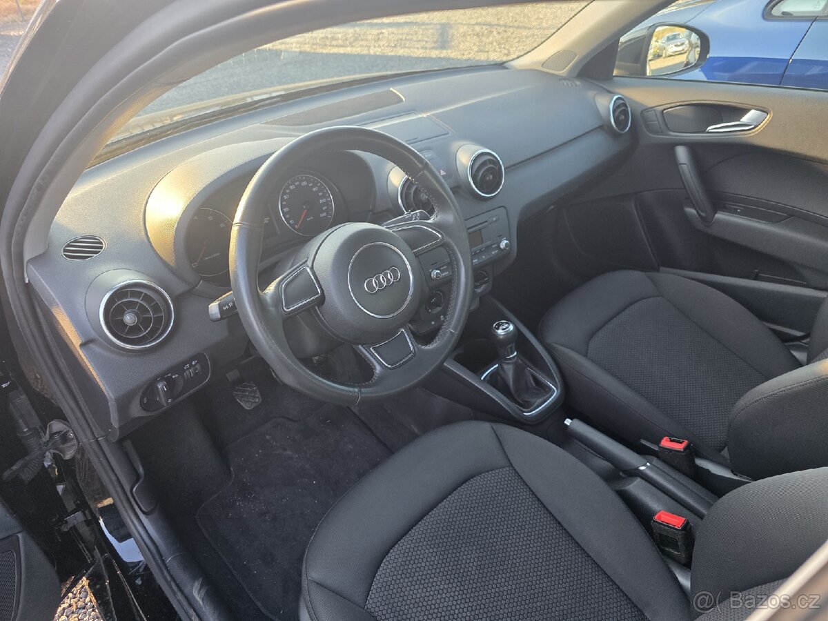 AUDI A1 - 1,2TFSi benzín - 63kW (2014)...na splátky VŠEM - 8