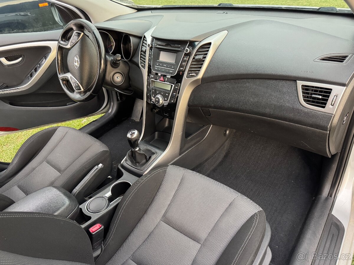 Hyundai i30 1.6 crdi 2014 - 8