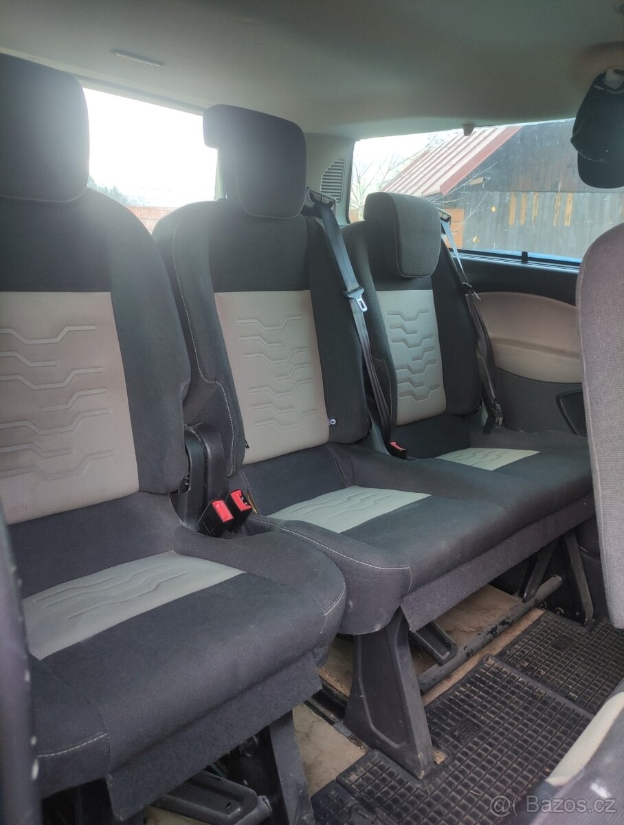 Prodám Ford Tourneo Custom L2 9 míst - 8