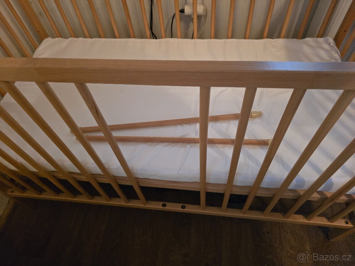 Dětská dřevěná postýlka - 8