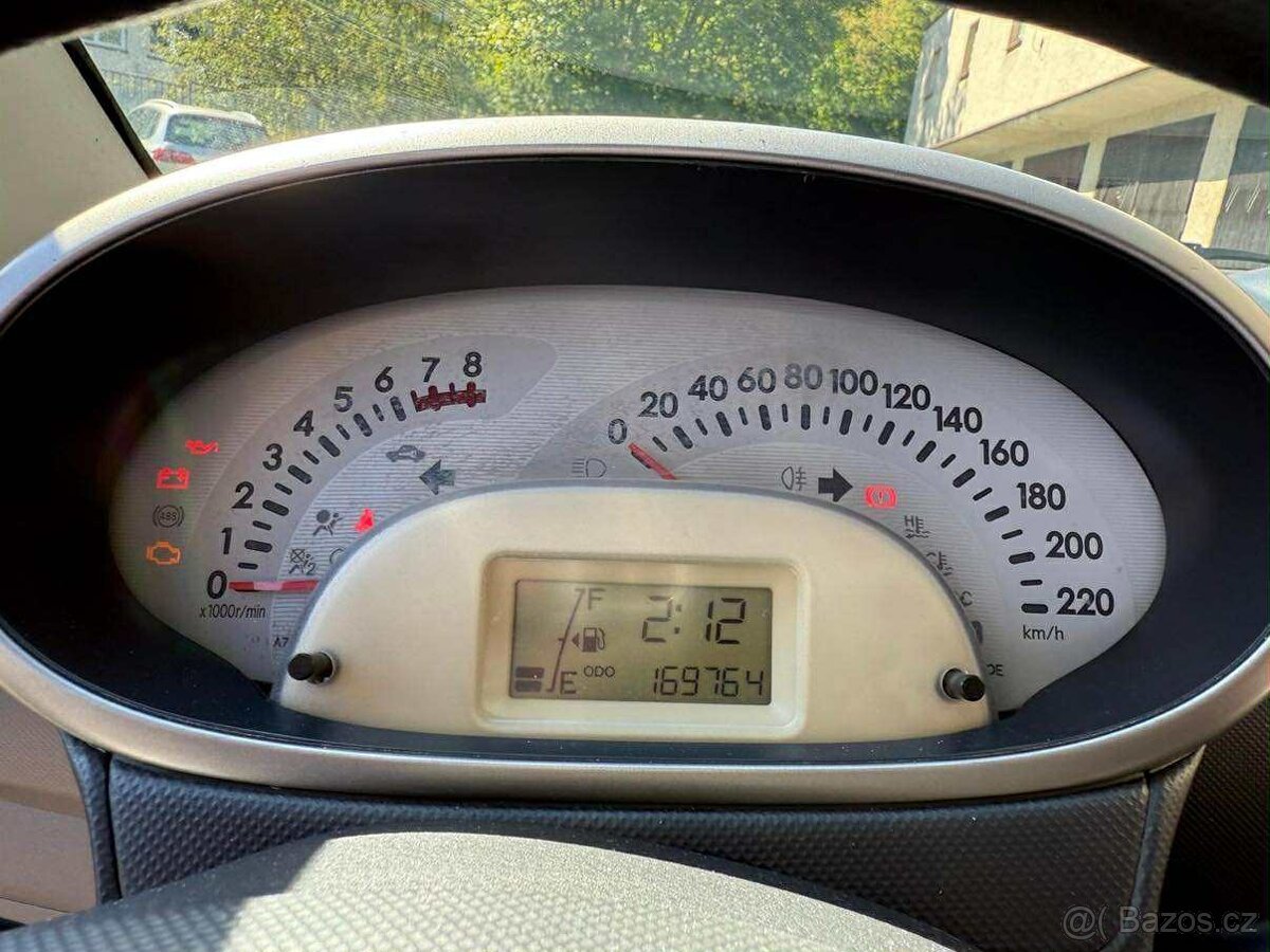 Subaru Justy - 8