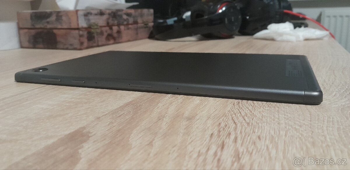 Lenovo Tab M10 fhd plus - 8