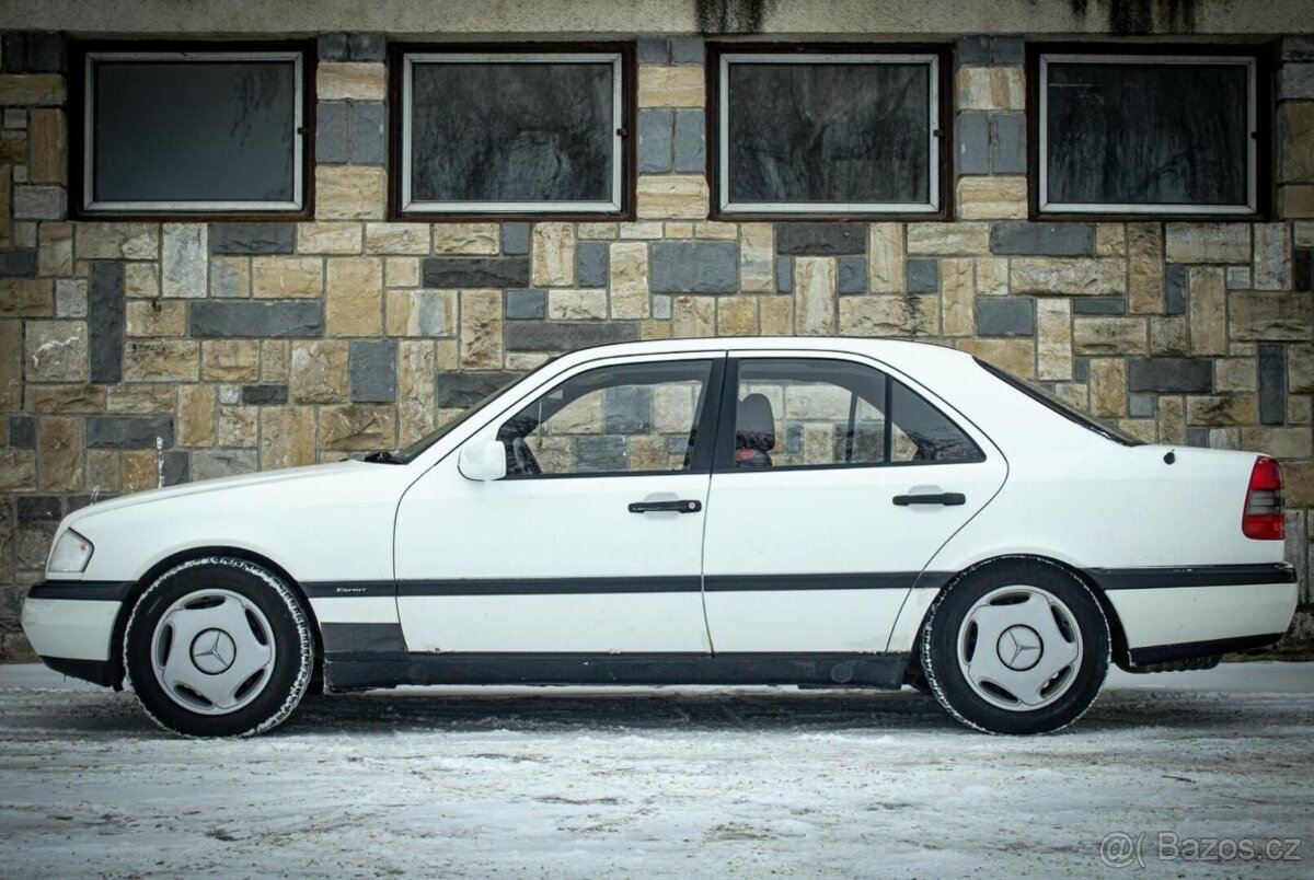 MERCEDES BENZ C180 90kW ESPRIT 1997 - 8