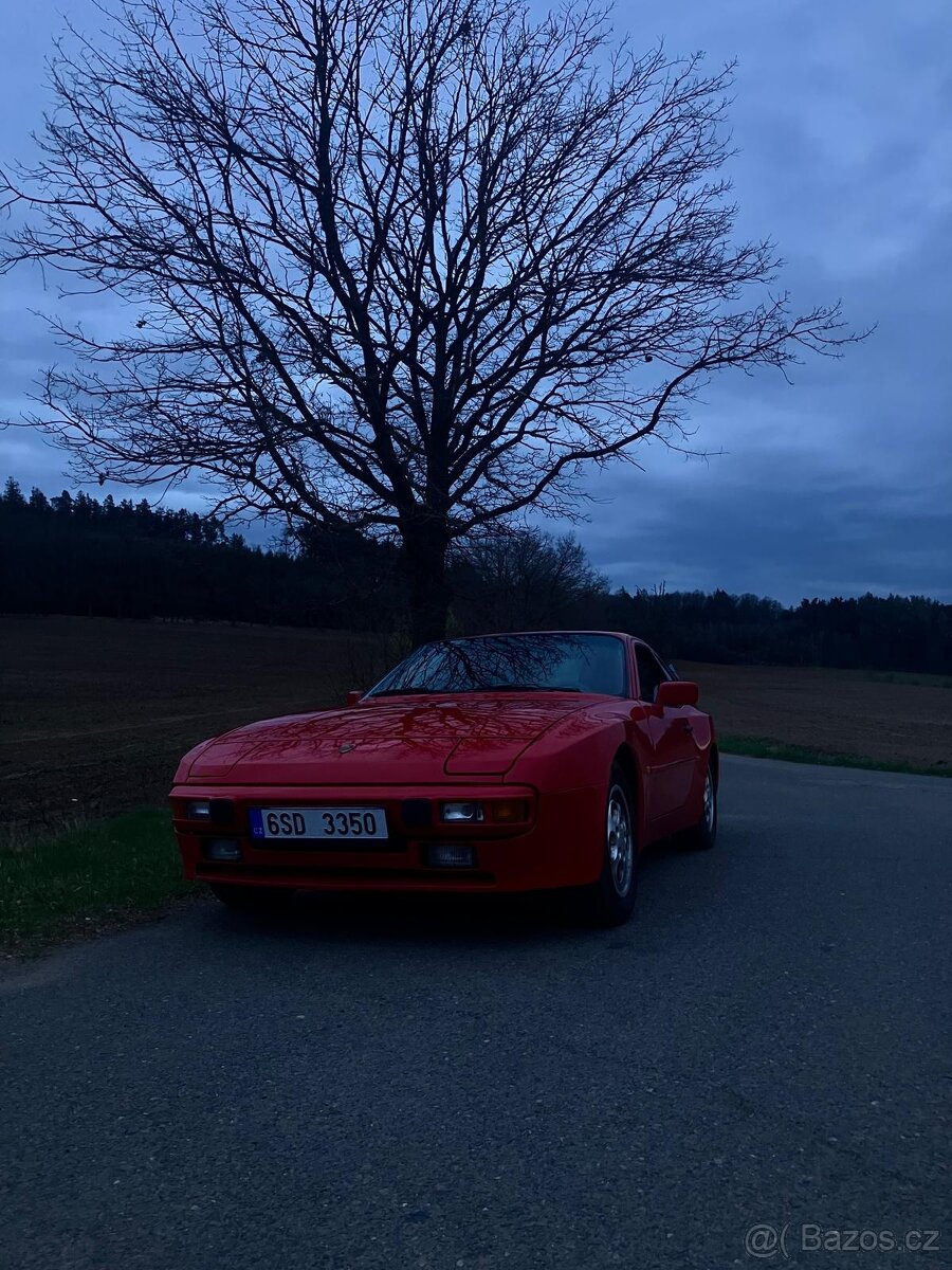 Porsche 944 2.7, 121kw - 8