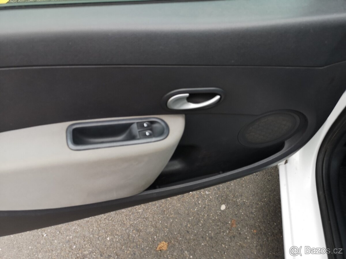 Renault Clio 1.5 dCi 48kW ČR. 1. Majitel. - 8