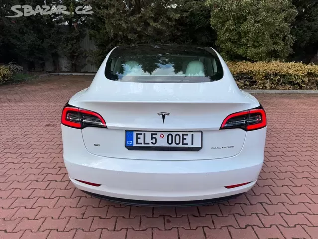 Tesla Model 3 Long Range,AWD,SOH 94%,75kWh,Záruka. - 8