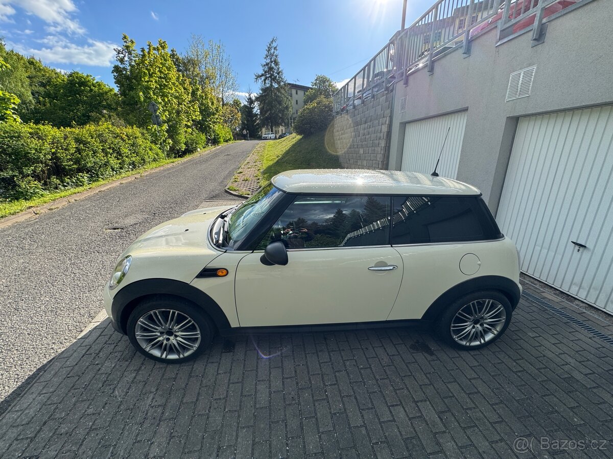Mini Cooper 1.6 d - 8