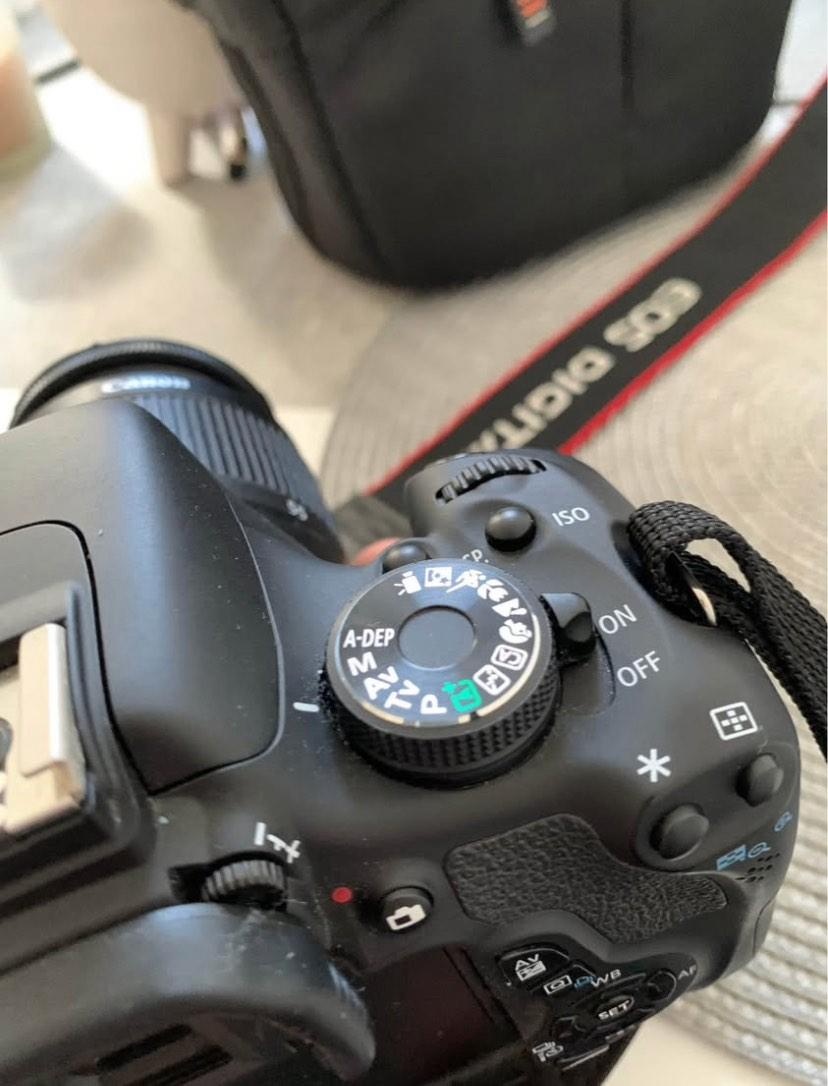 Fotoaparát Canon E0S 600D - 8