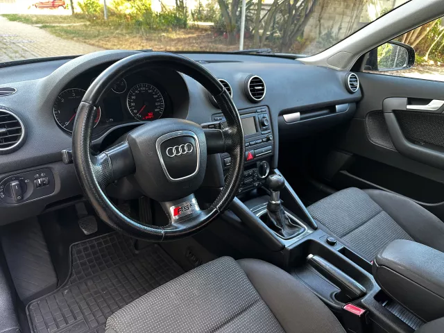 Audi A3 1.9 TDI 77kW Sportback Navi ALU R17 Tempomat - 8