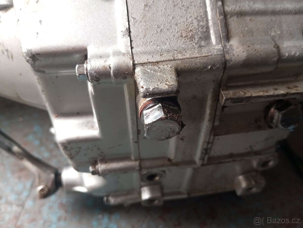 JAWA BETKA MOTOR - 8