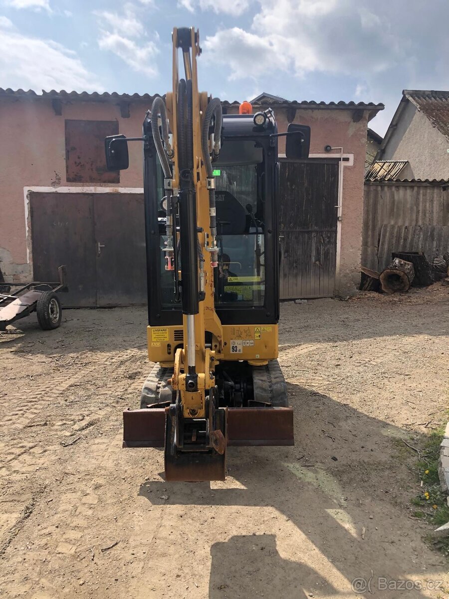 Caterpillar CAT 301.6 - 8
