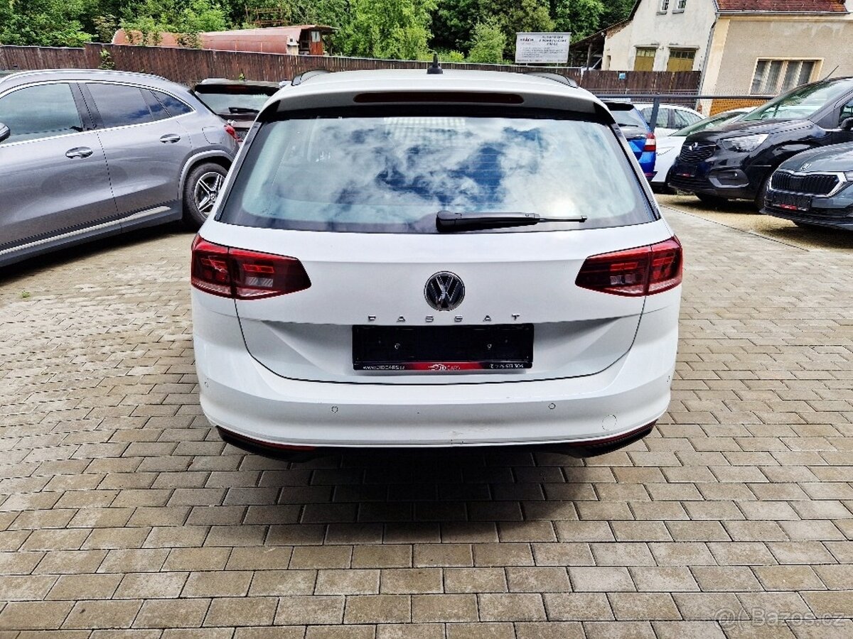 VW Passat Business, 2.0 TDi (140 kW), 129 tis. km, LED,tažné - 8