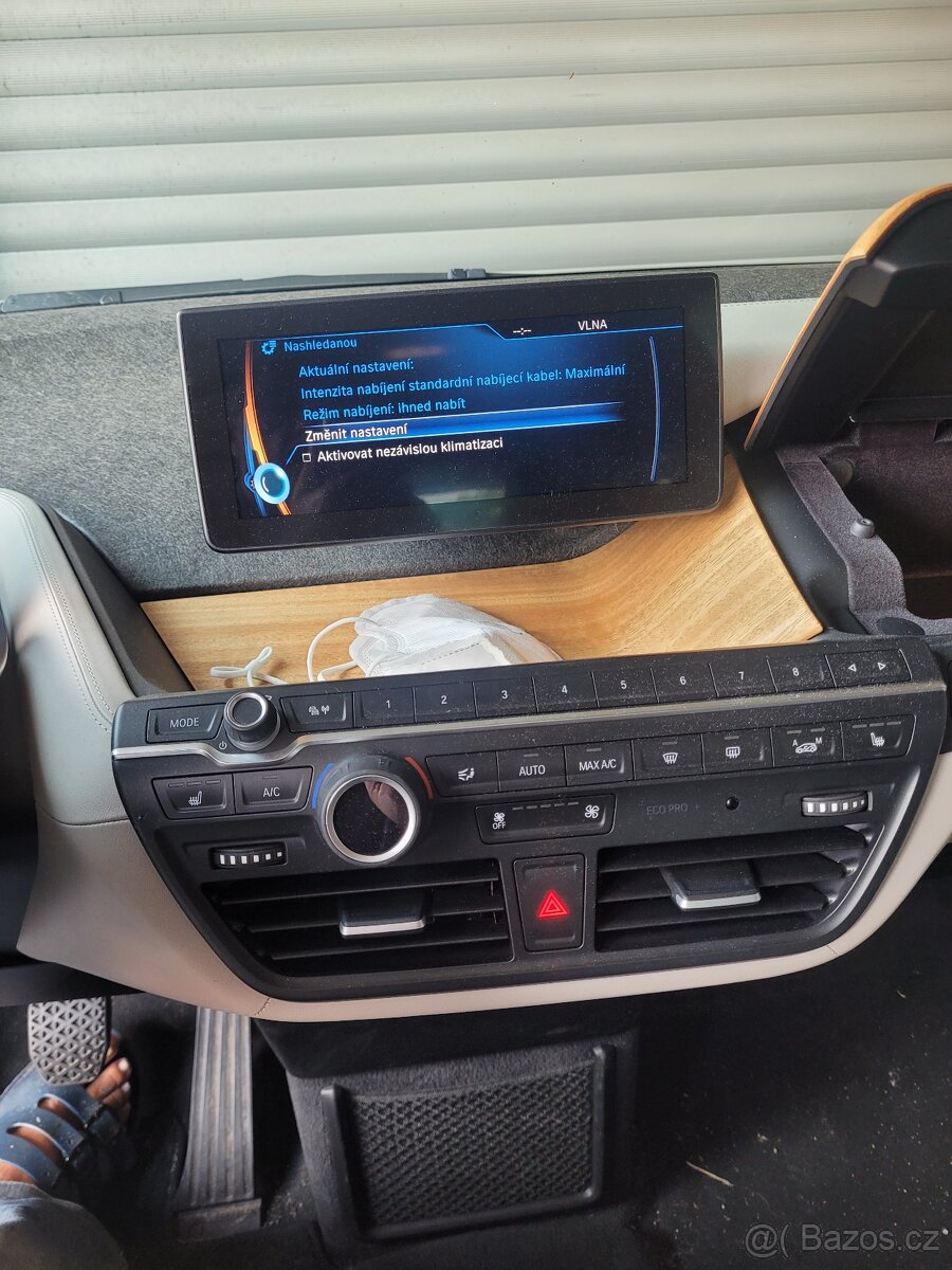 Predám el.BMW I3 - 8