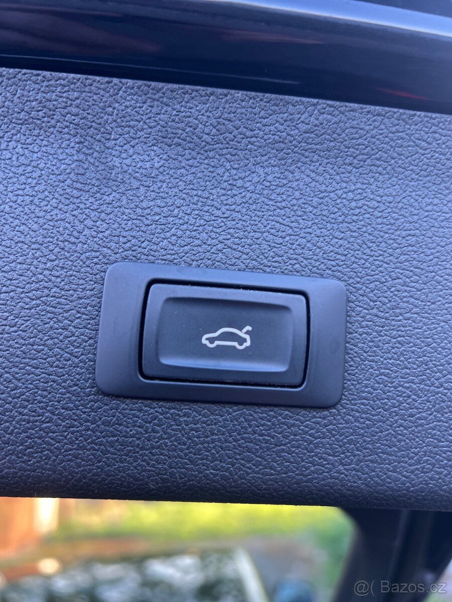 Audi A4B8.5 2015 Manual - 8