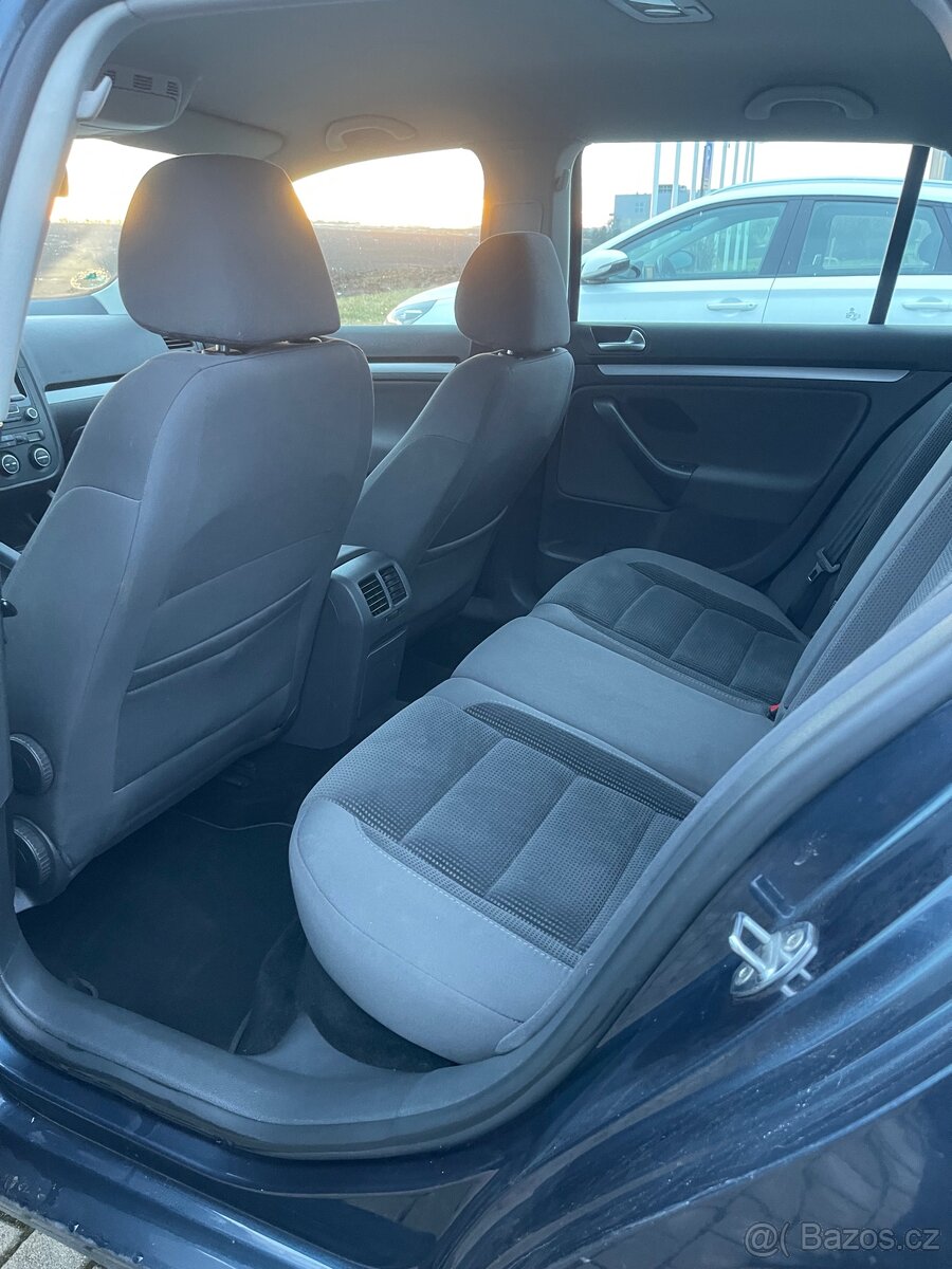 VW GOLF V COMBI - 8