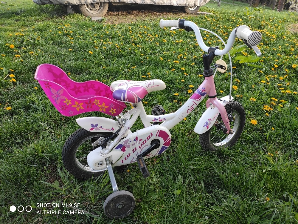 Dívčí kolo 12 - 8