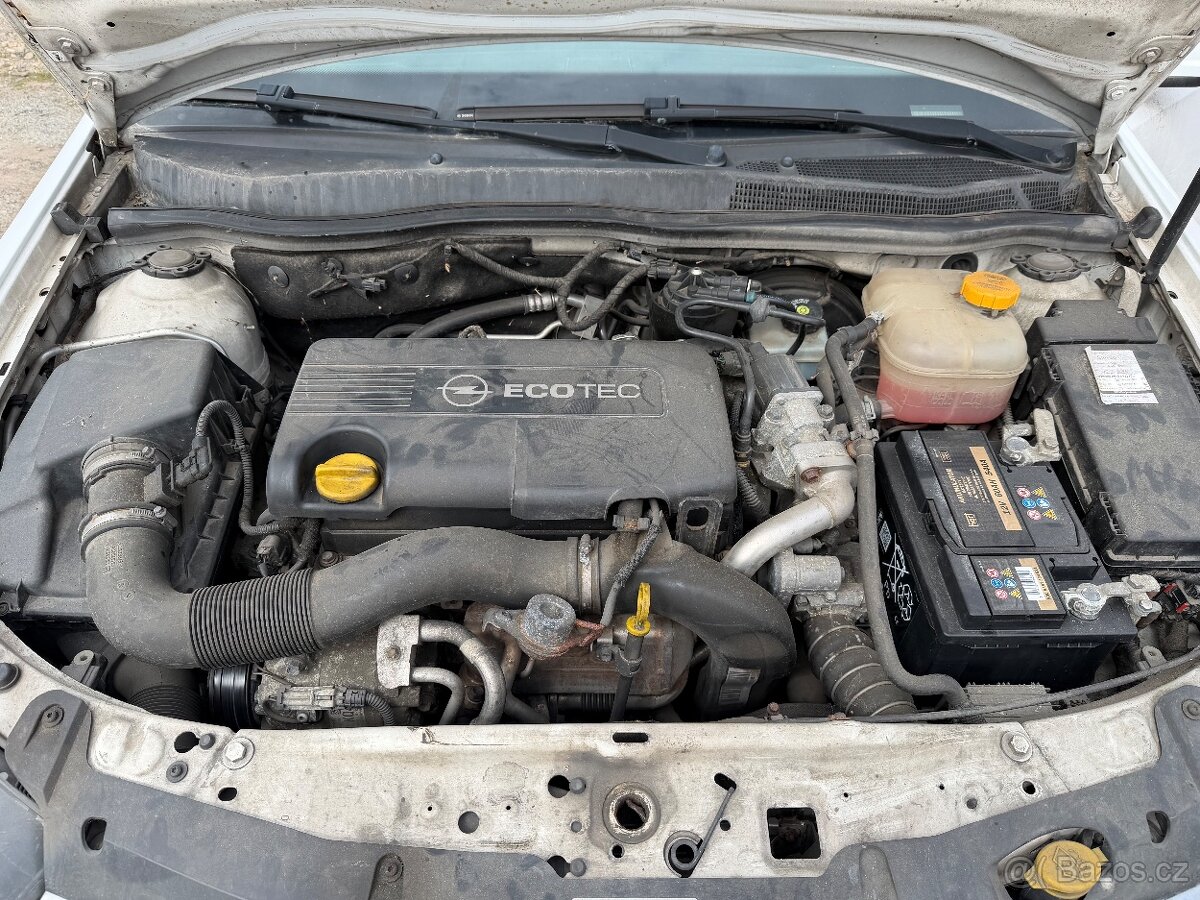 Opel Astra 1.7 CDTi kombi - 8
