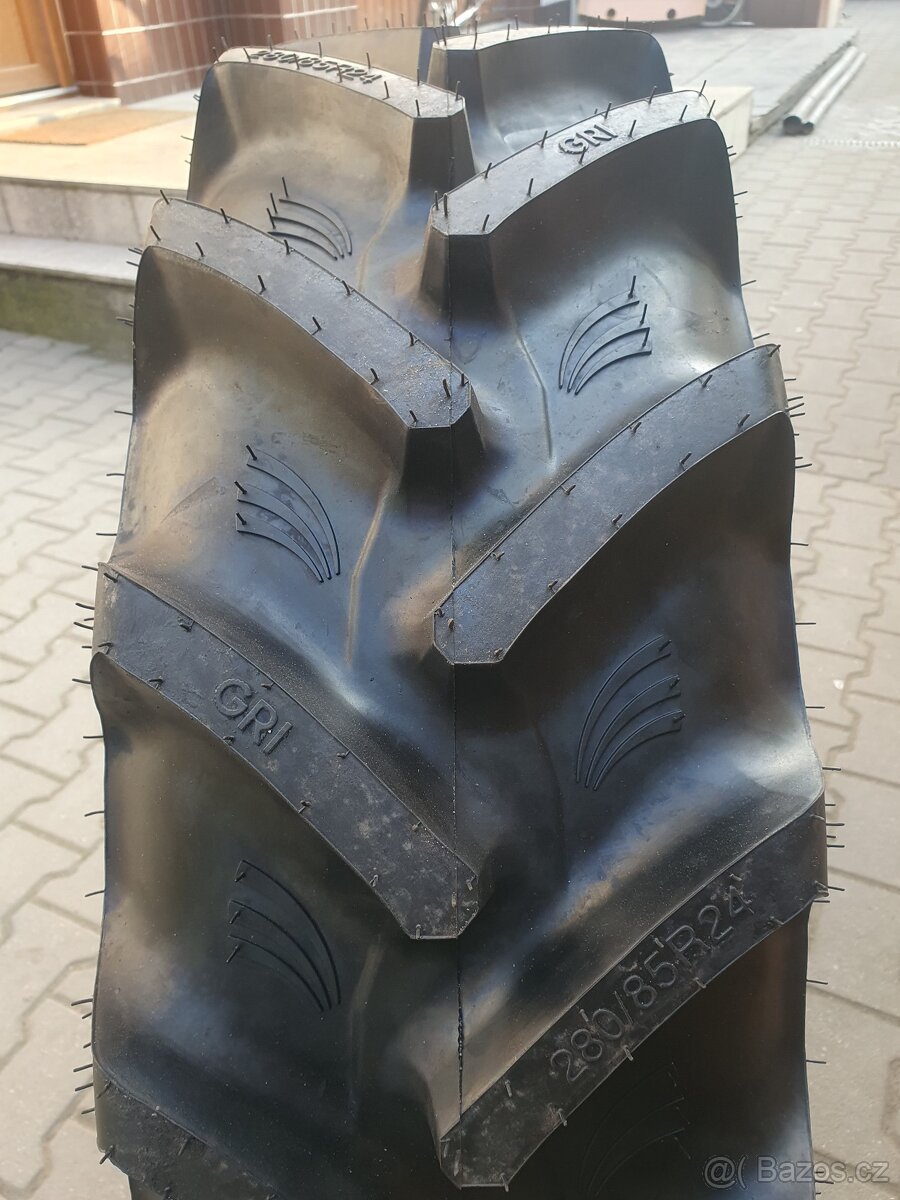 Pneu 280 / 85 R24 GRI - 8