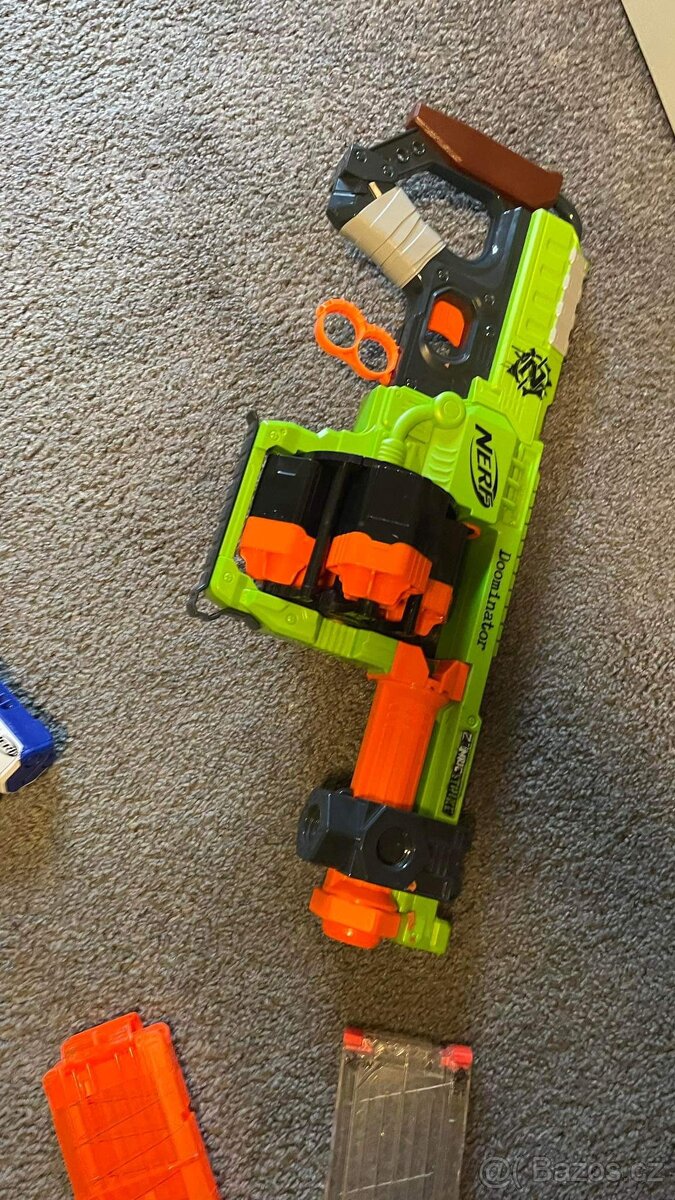 NERF stojan + pistole - 8