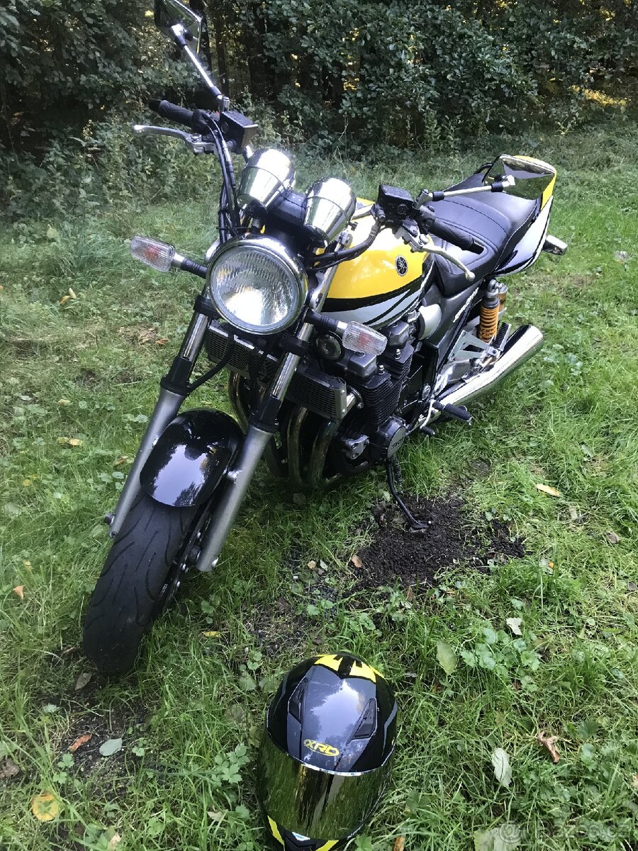 Yamaha 1300 xjr - 8