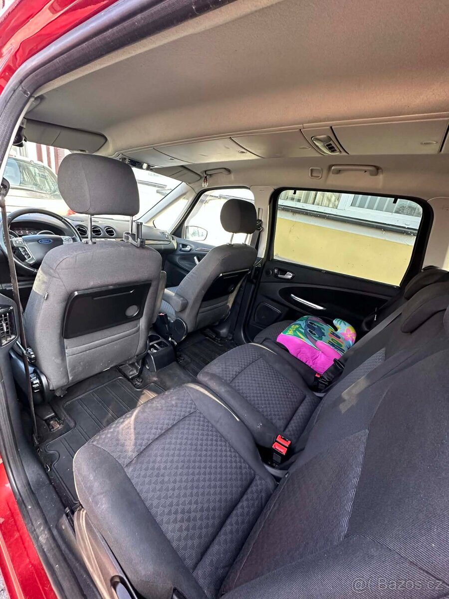 Ford Galaxy 2.0 tdci 96kw Ghia 7míst - 8