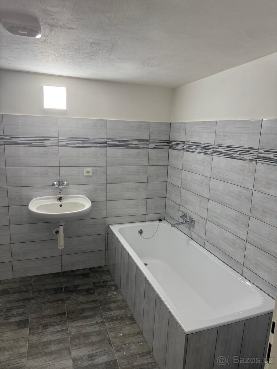 Nový byt na prodej, 4 + 1 - 8