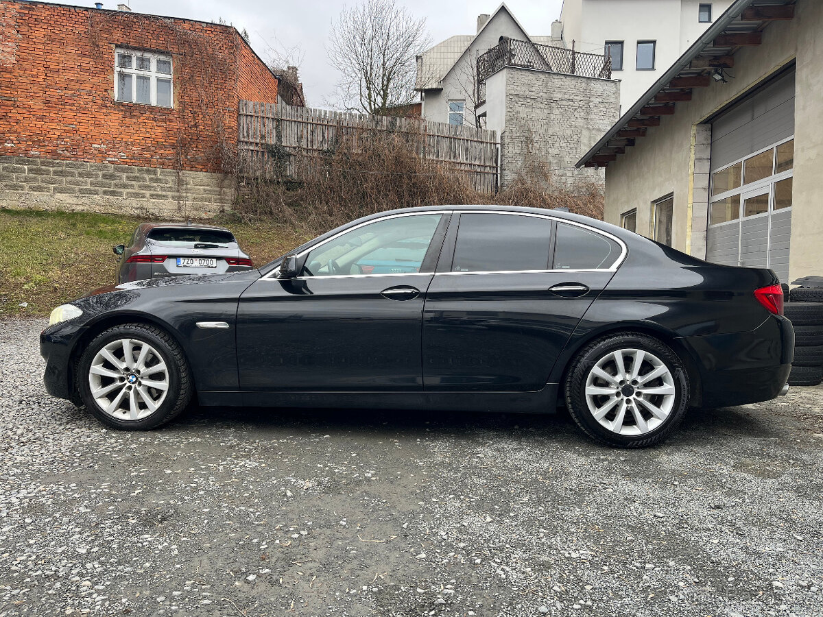 BMW 2,0D 135 Kw SV.KŮŽE, XENON - 8