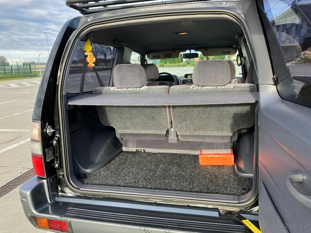 Toyota Land Cruiser J90 - 8