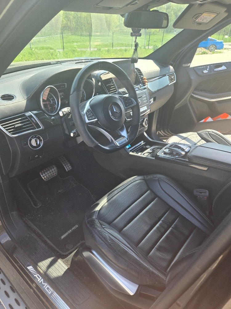 Mercedes Benz AMG GLS 63 - 8