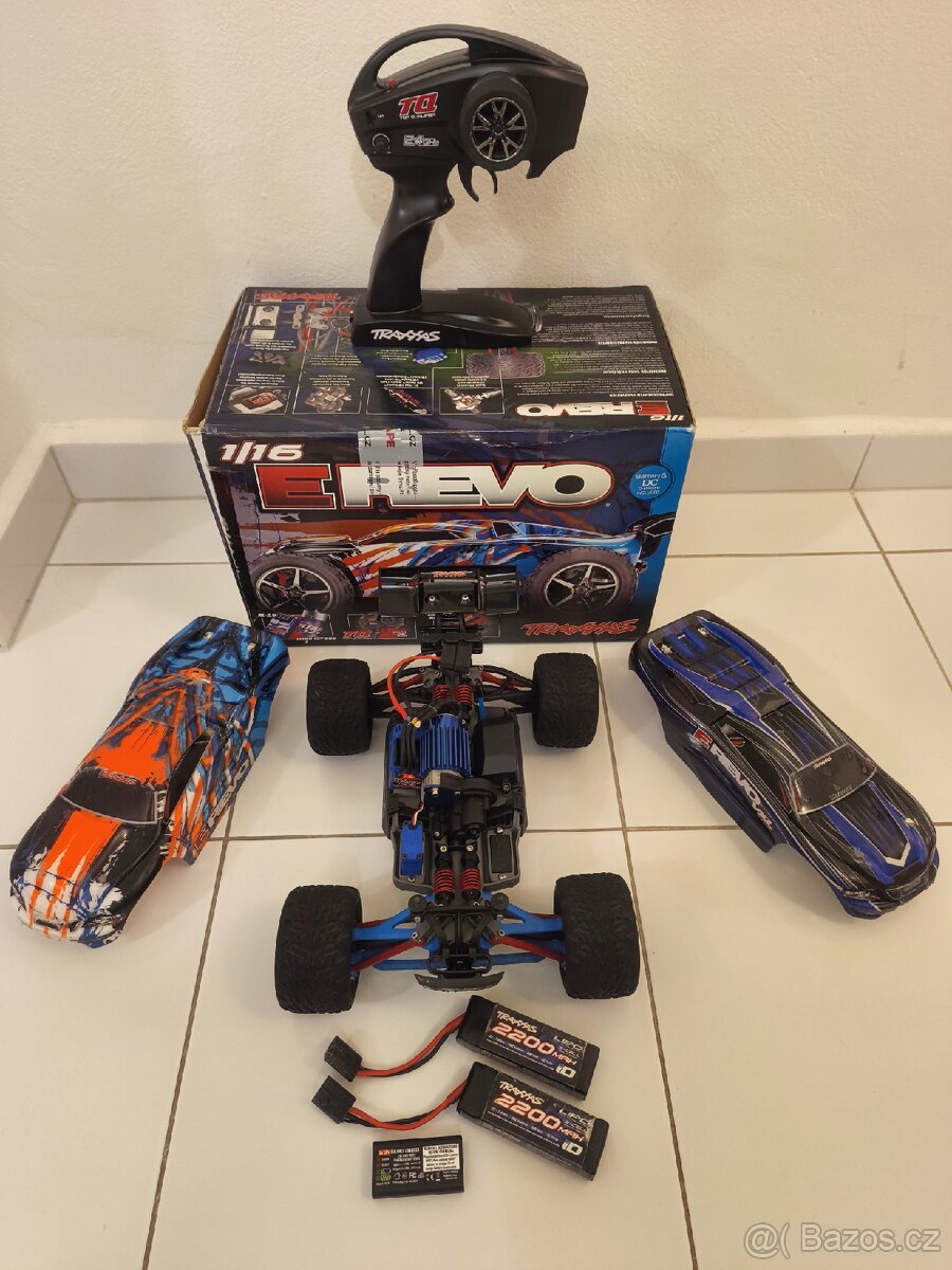 RC Auto Traxxas e-revo VXL 1:16 - 8