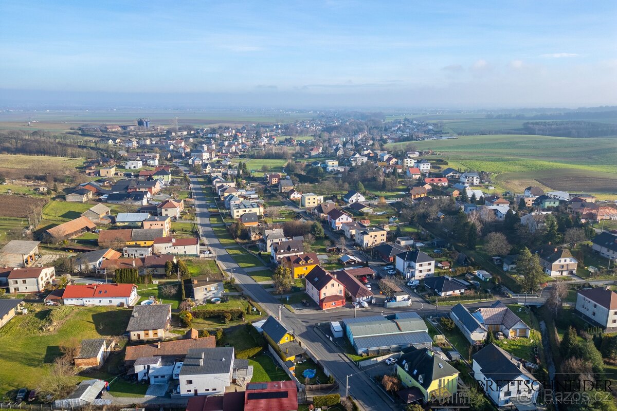 Pronájem obchodního prostoru 162m², HAŤ, ev.č. 00732 - 8