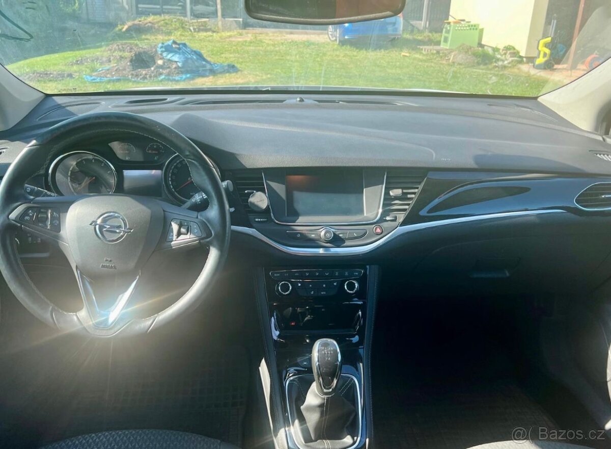 Opel Astra kombi - 8