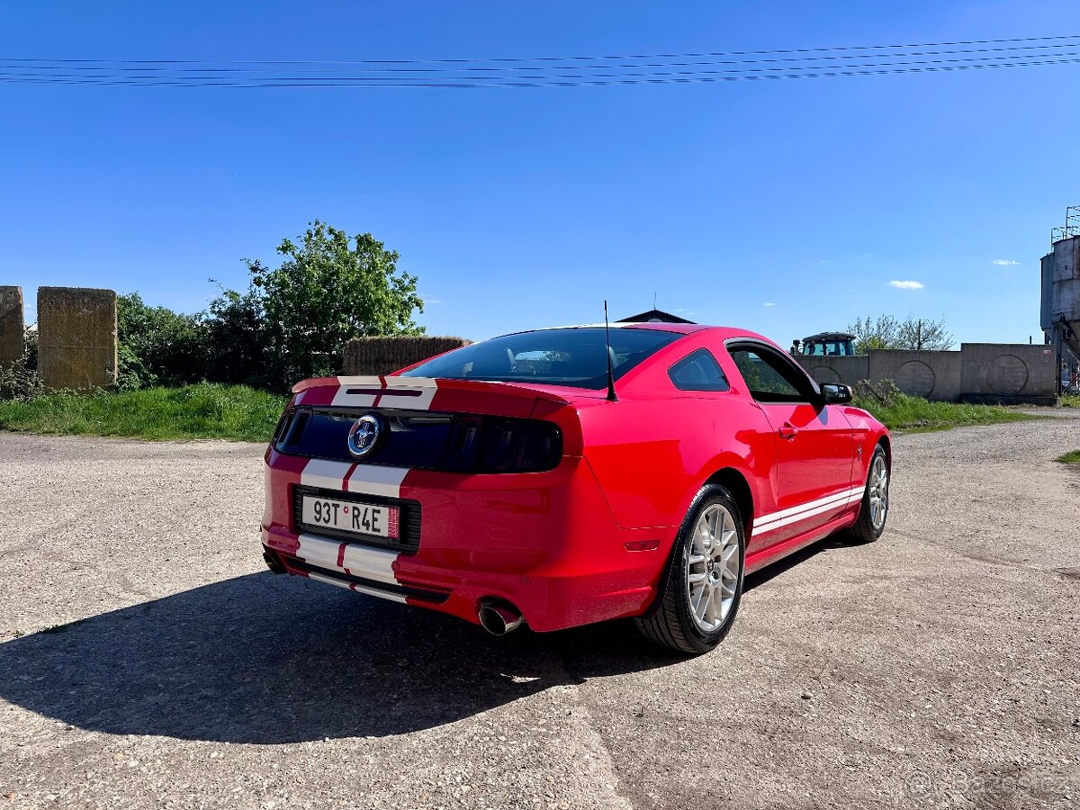 Ford Mustang 2014 3.7 V6 - 8