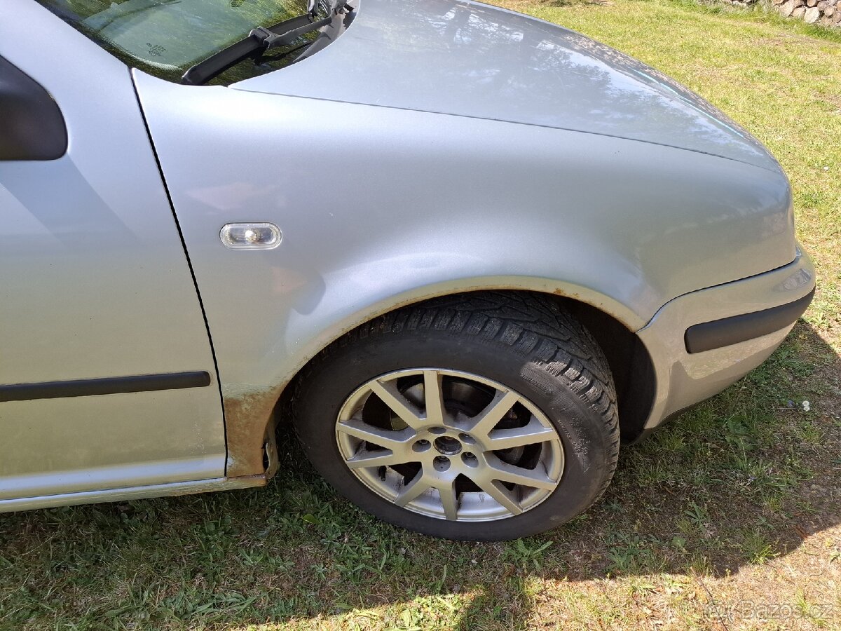 Volkswagen Golf IV 1.4 16V - 8