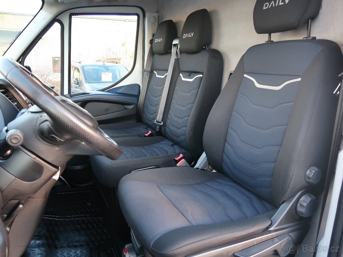 Iveco Daily 3.0 35S18,132kW,1majČR,L3H2,automat - 8