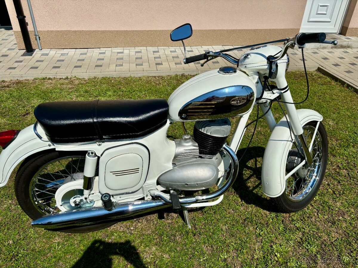 Jawa sport 250/590. - 8