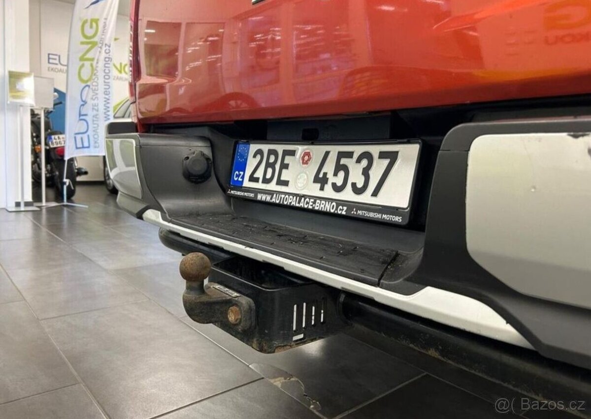 Mitsubishi L200 DCab Intense 2.2d HardTop 110 kw - 8