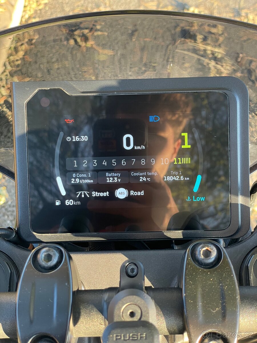 Husqvarna Svartpilen - 8