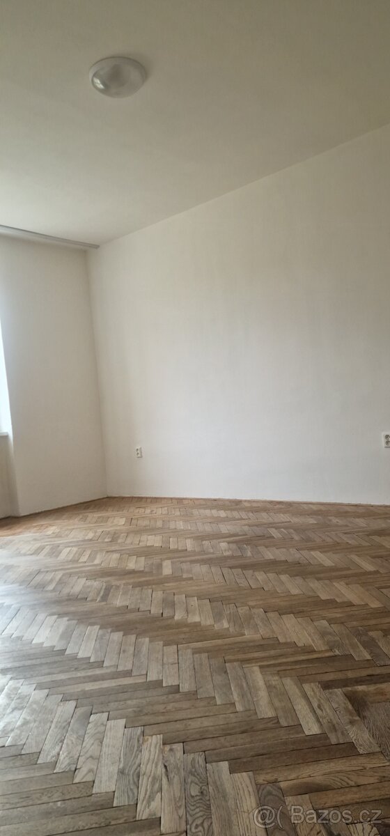 Byt 2+1 Osvobození 1063, Jirkov - 8