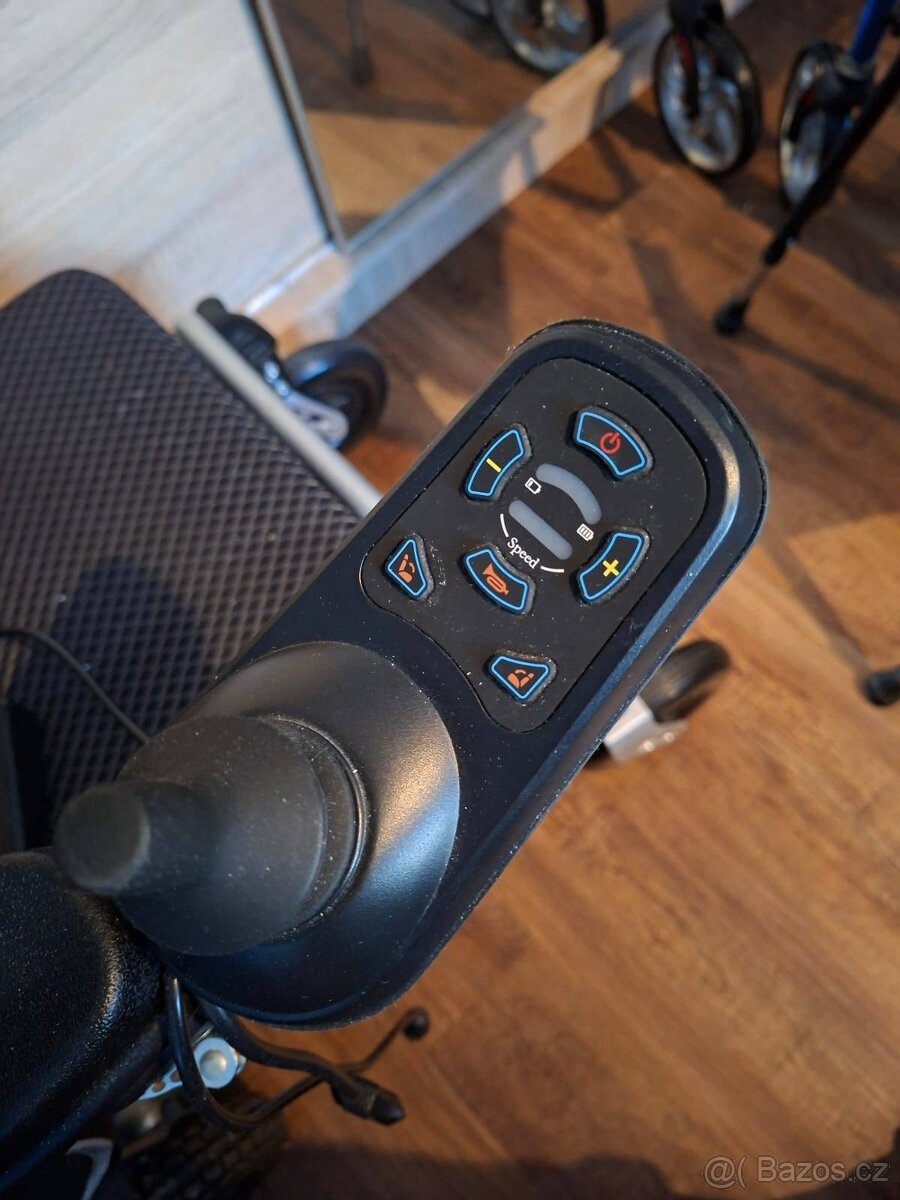 Prodám elektrický invalidní vozík Eroute 8000R - 8